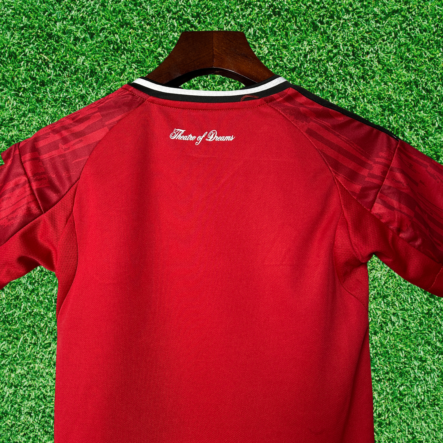 Manchester United Home 25/26 Children's Kit