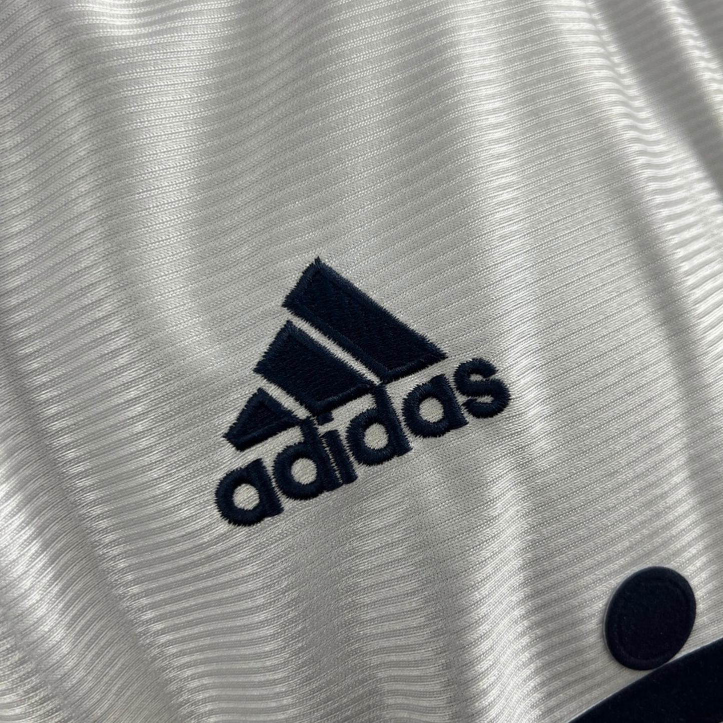 Real Madrid Home Jersey 98/00 Retro