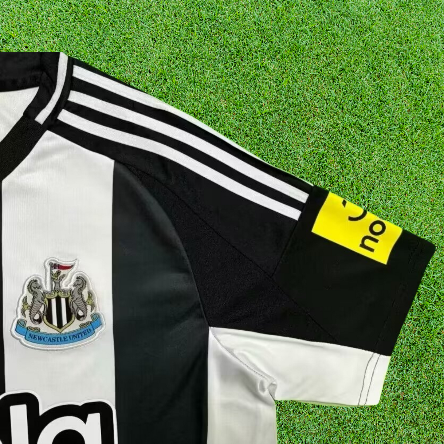 Camiseta local del Newcastle United 24/25, versión para aficionados