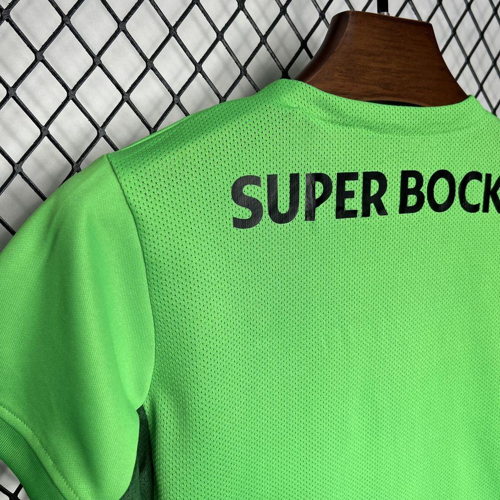 Conjunto Infantil Sporting Verve 2024/25 - ÚLTIMAS UNIDADES! 🔥💚