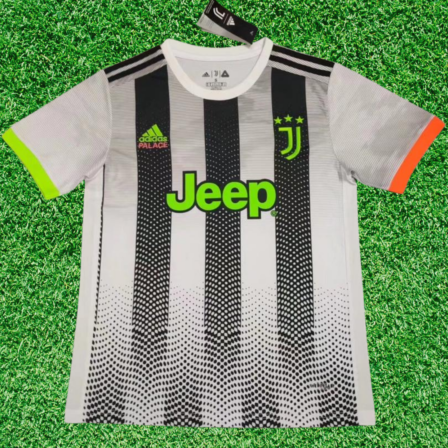 Tercera equipación de la Juventus 19/20 Retro 