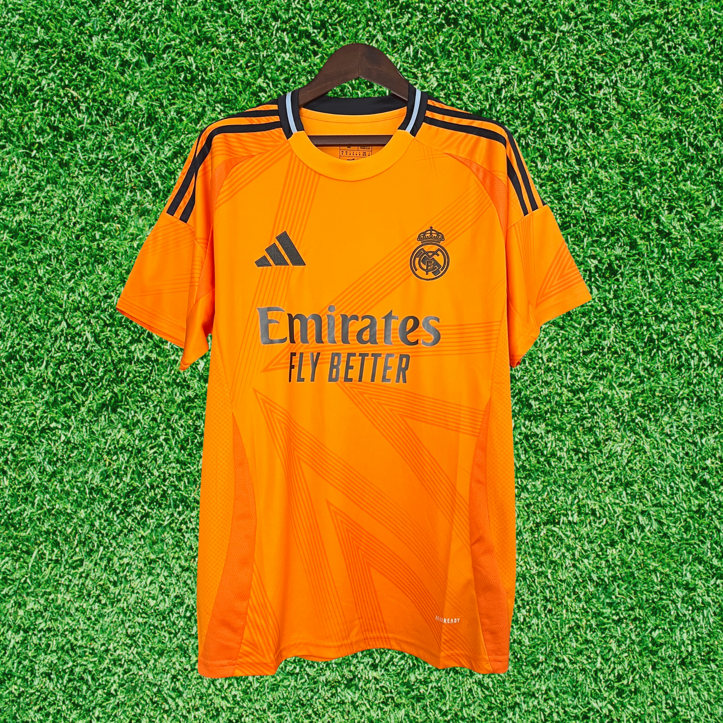 Camiseta visitante del Real Madrid 24/25 versión para aficionados 