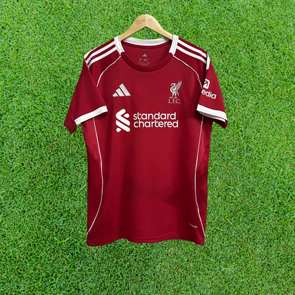 Camiseta local del Liverpool FC 25/26, versión para aficionados 