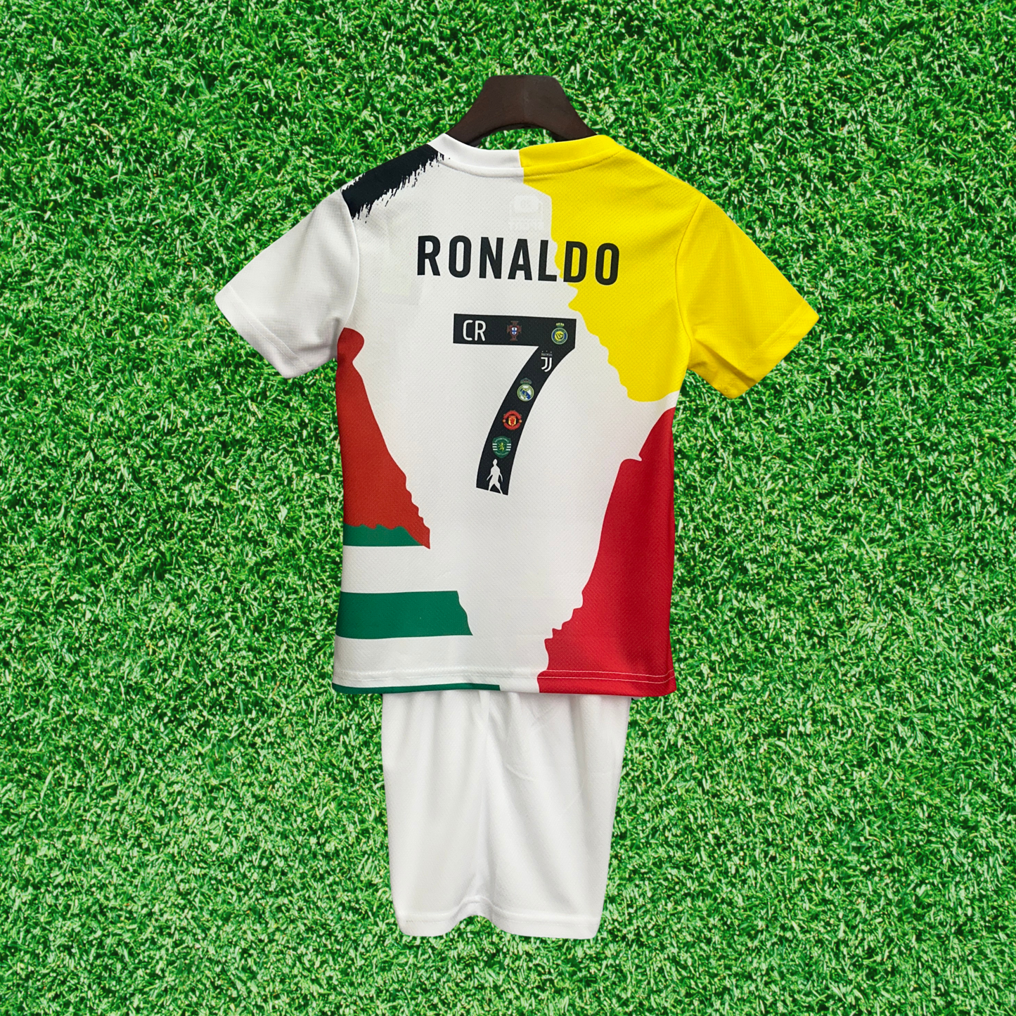 Cristiano Ronaldo Legends Kit 25/26 Kids