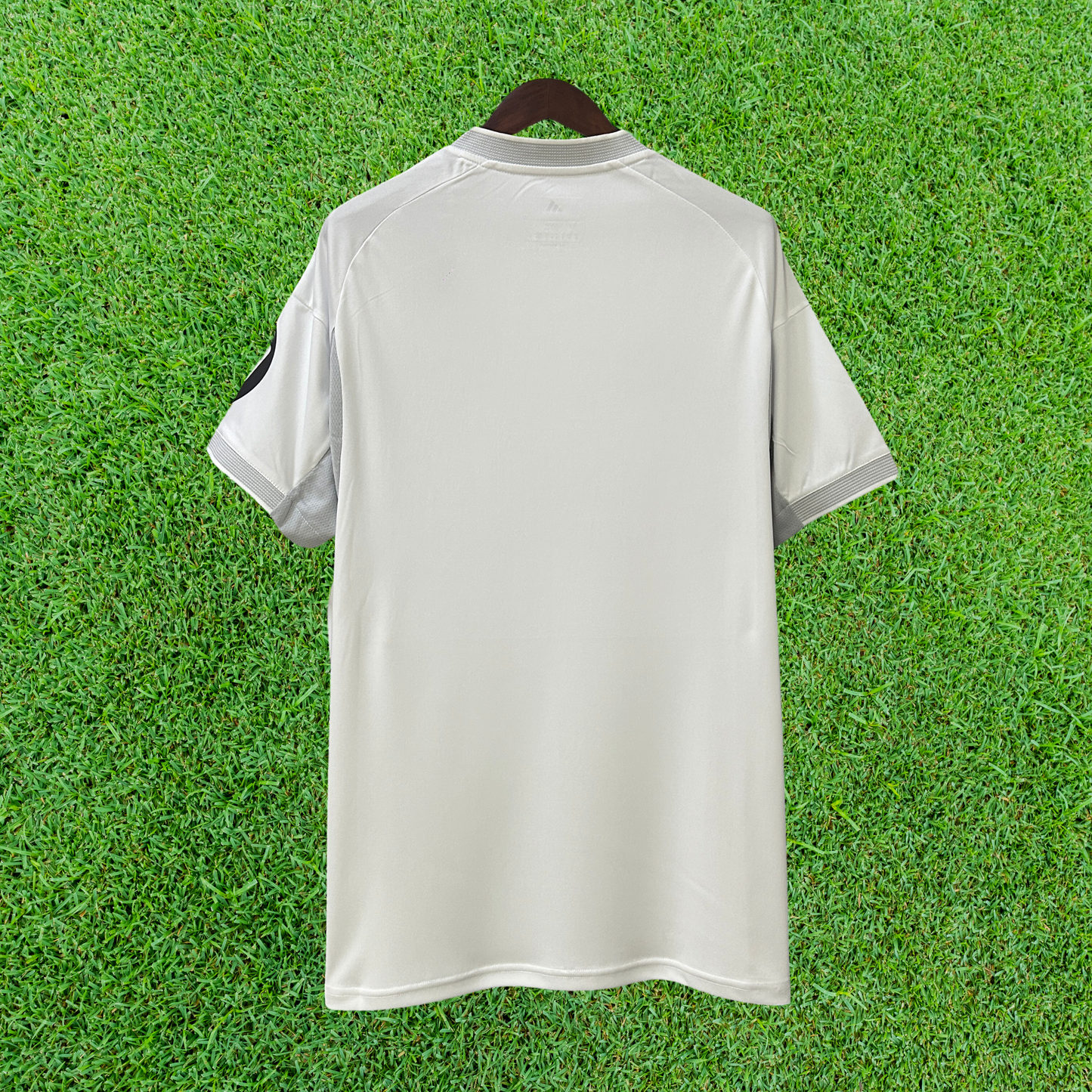 Real Madrid Home Jersey 25/26 Fan Version