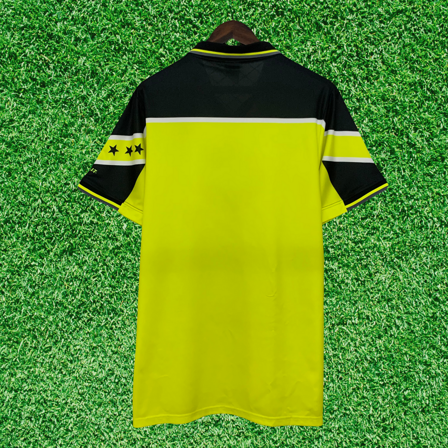 Camiseta retro del Borussia Dortmund de la final de la Champions League 96/97 