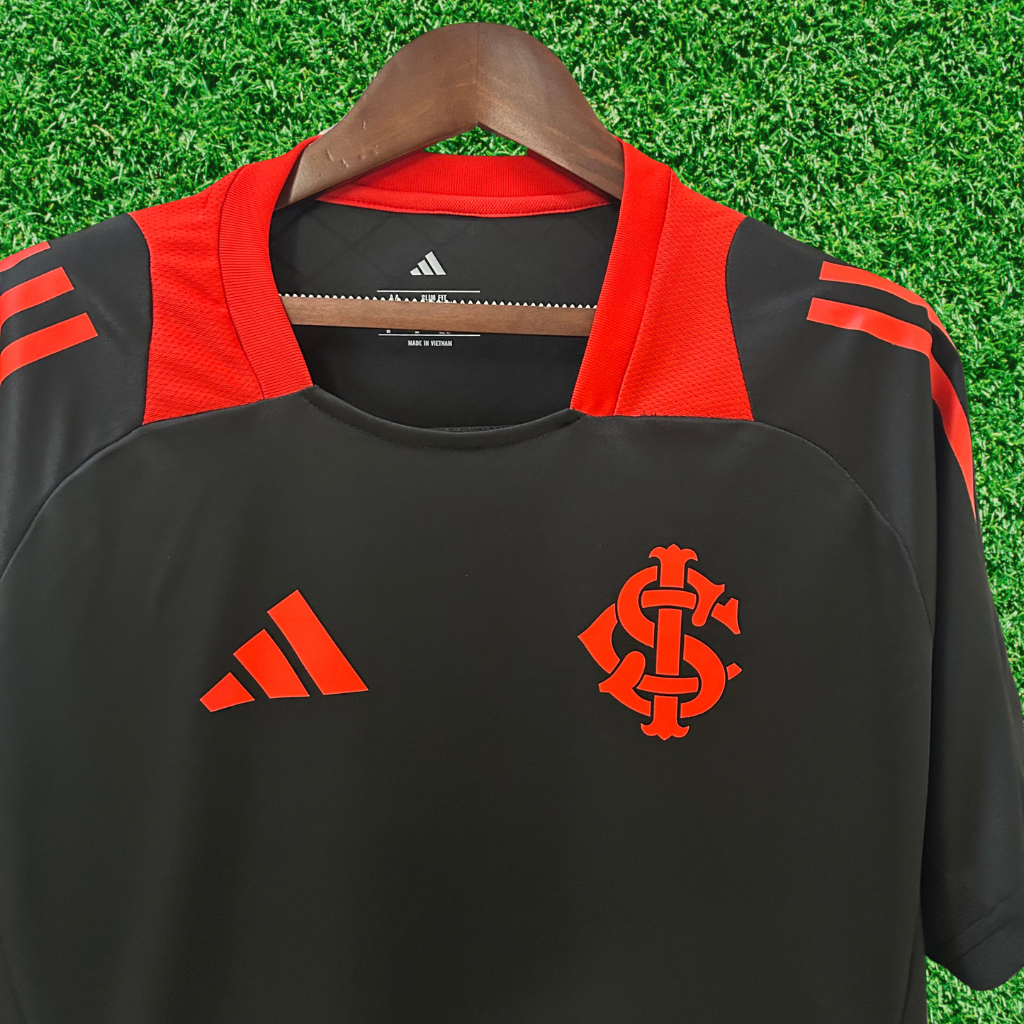 Internacional Training Jersey 25/26 Fan Version