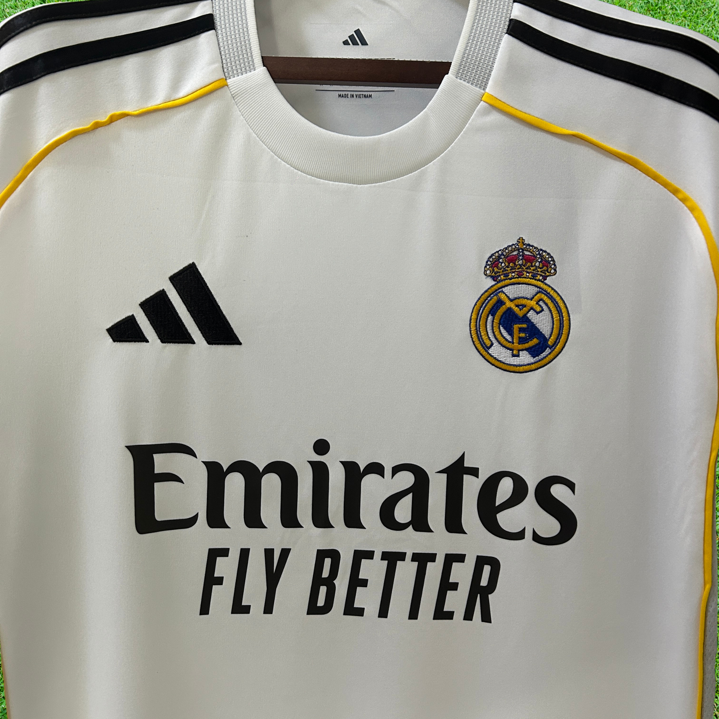 Real Madrid Home Jersey 25/26 Fan Version