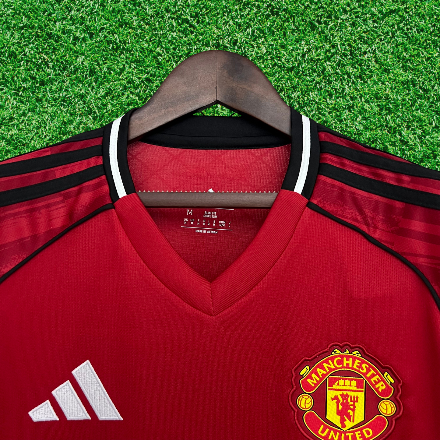 Manchester United Home Shirt 25/26 Fan Version