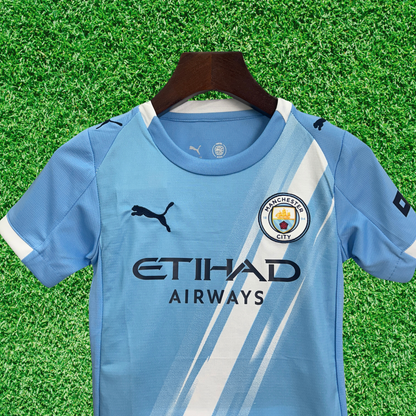 Kit infantil del Manchester City I 25/26 