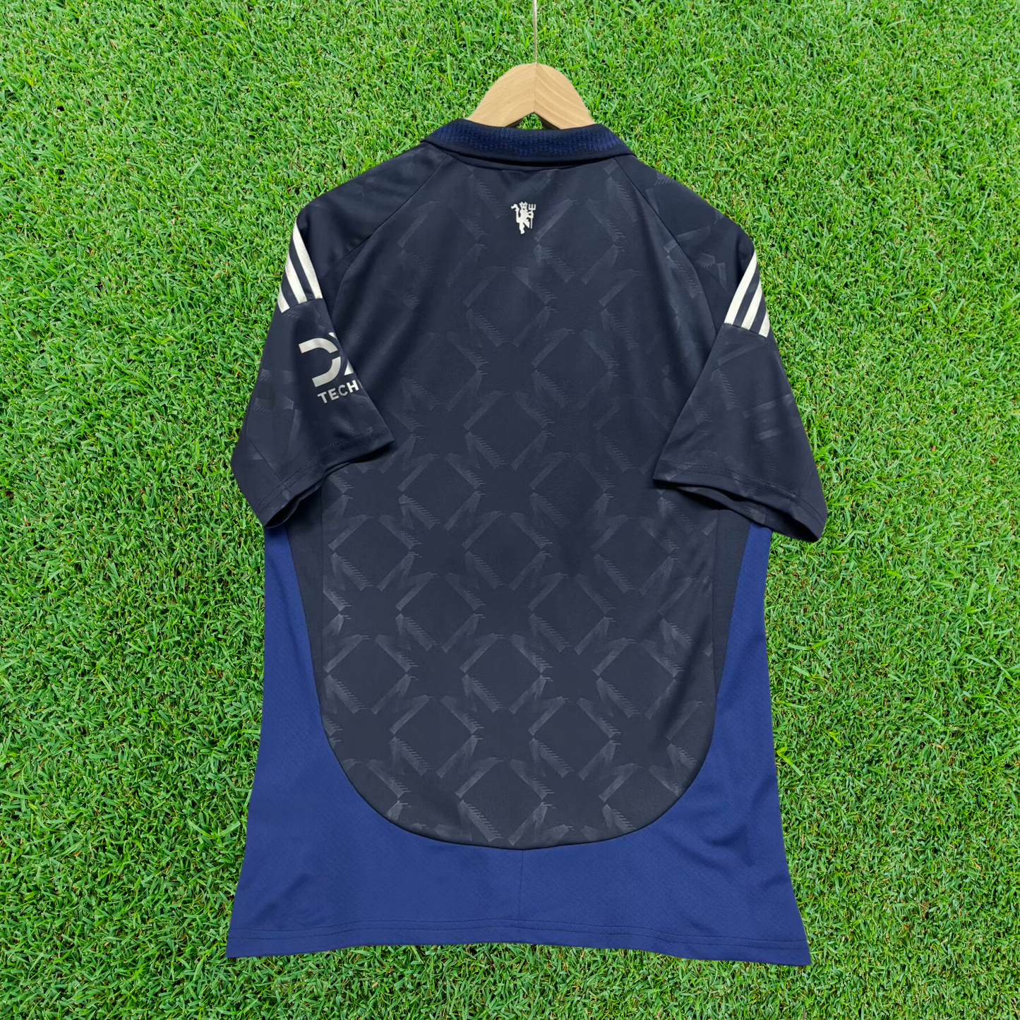 Manchester United Away Jersey 24/25 Fan Version