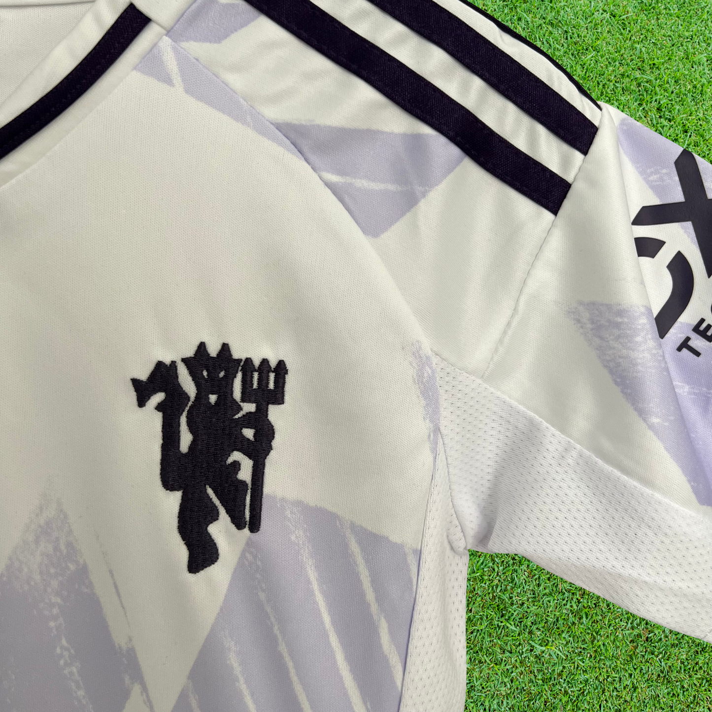 Manchester United II 25/26 Children's Kit 