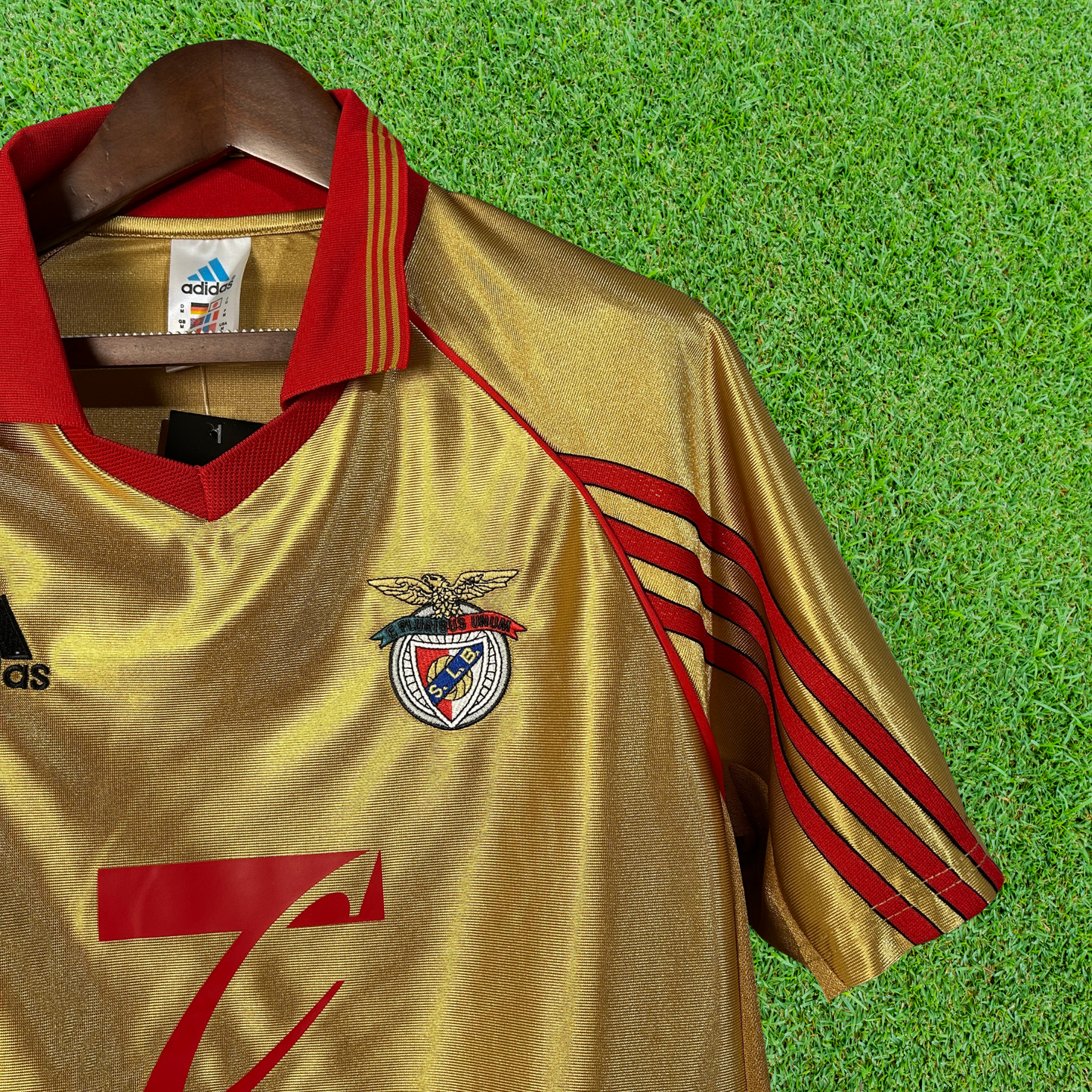 SL Benfica II 98/99 Retro Jersey