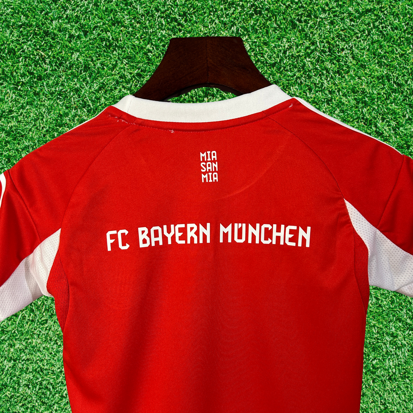 Bayern Munich Home Kit 25/26 Kids 