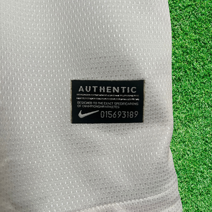 Camiseta retro de local de Polonia 2012 