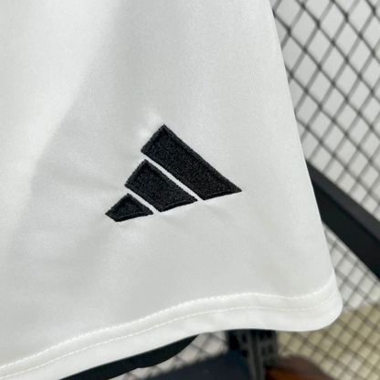 Conjunto Infantil Benfica Águia Branca 2025/26 - ÚLTIMAS UNIDADES! 🔥🦅