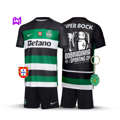 Conjunto Infantil Sporting Principal DOBRADINHA 2024/25 - MODELO EXCLUSIVO! 🦁🏆🏆