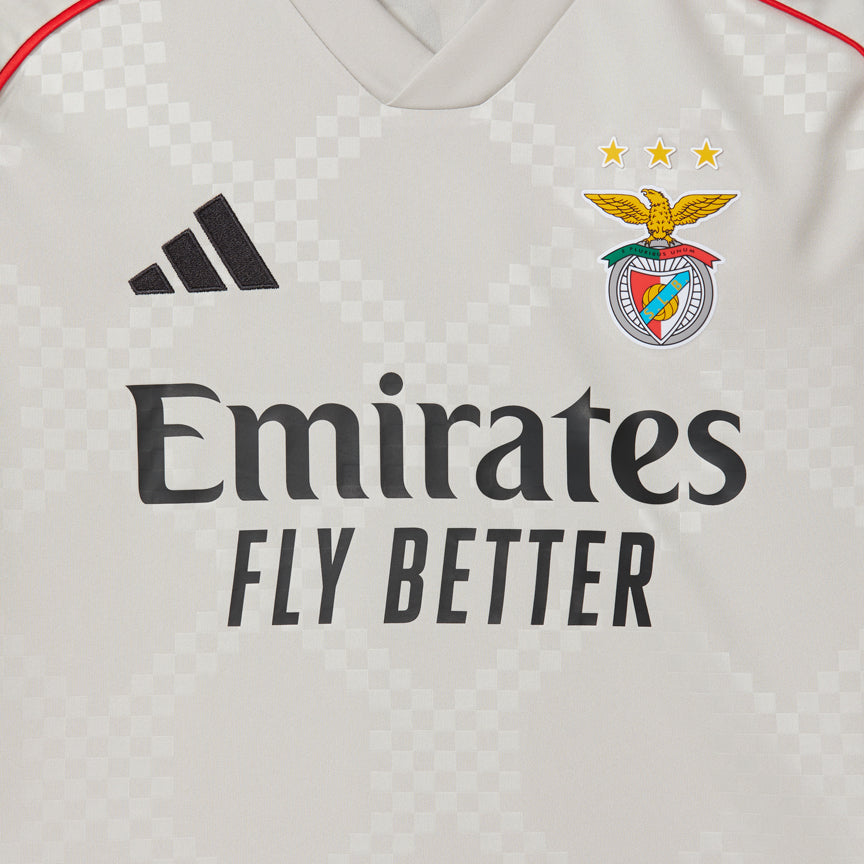 Conjunto infantil Benfica Alternative Beige 2025/26 - ÚLTIMAS UNIDADES