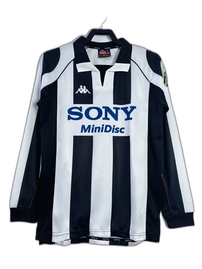 Camiseta local de la Juventus 97/98 - Versión retro de manga larga