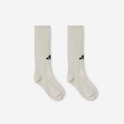 Conjunto infantil Benfica Alternative Beige 2025/26 - ÚLTIMAS UNIDADES