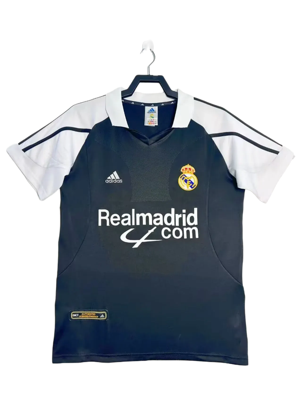 Real Madrid 01/02 II Away Jersey - Retro Version