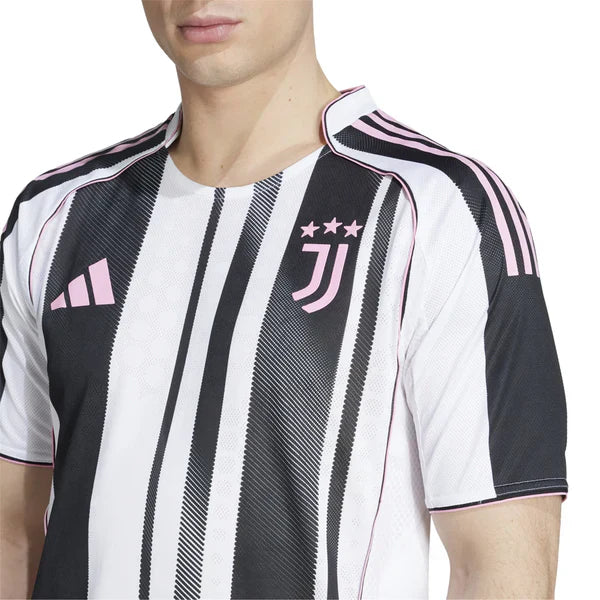 Camiseta local de la Juventus 25/26 - Versión del jugador